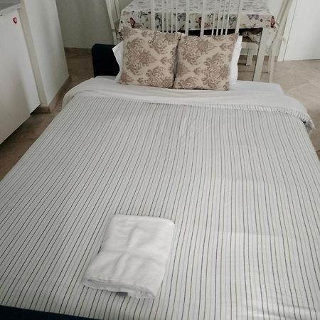 Petit Sagasta Apartamentos-Sagasta เซบีญา ภายนอก รูปภาพ
