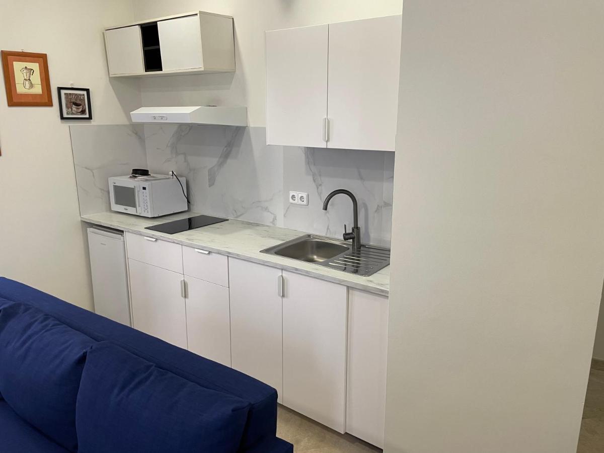 Petit Sagasta Apartamentos-Sagasta เซบีญา ภายนอก รูปภาพ